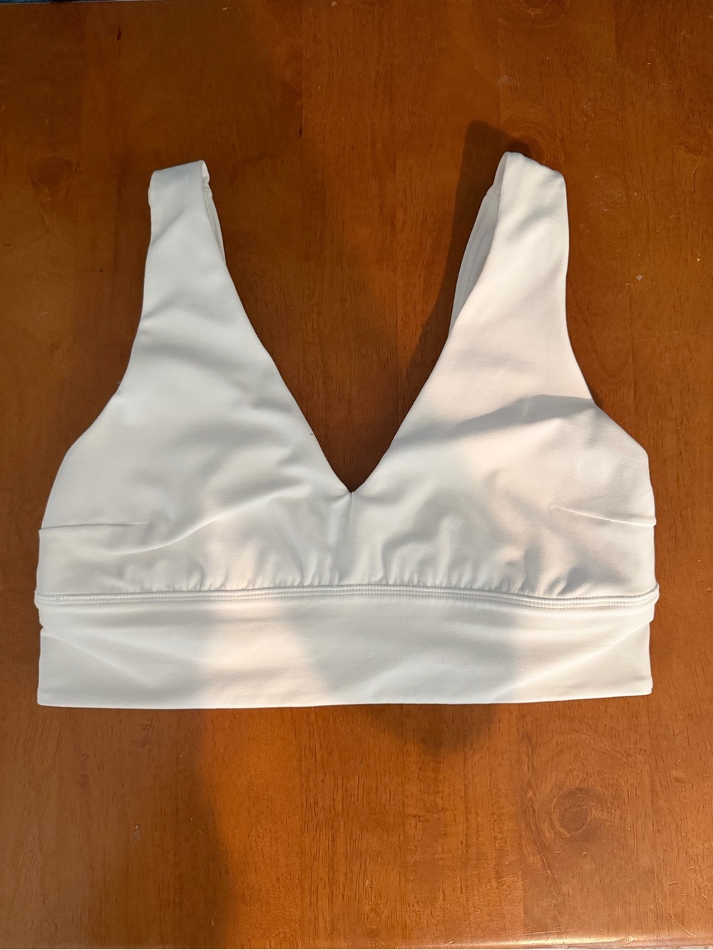 Lululemon medium Everyday V-Neck White Sport Bralette